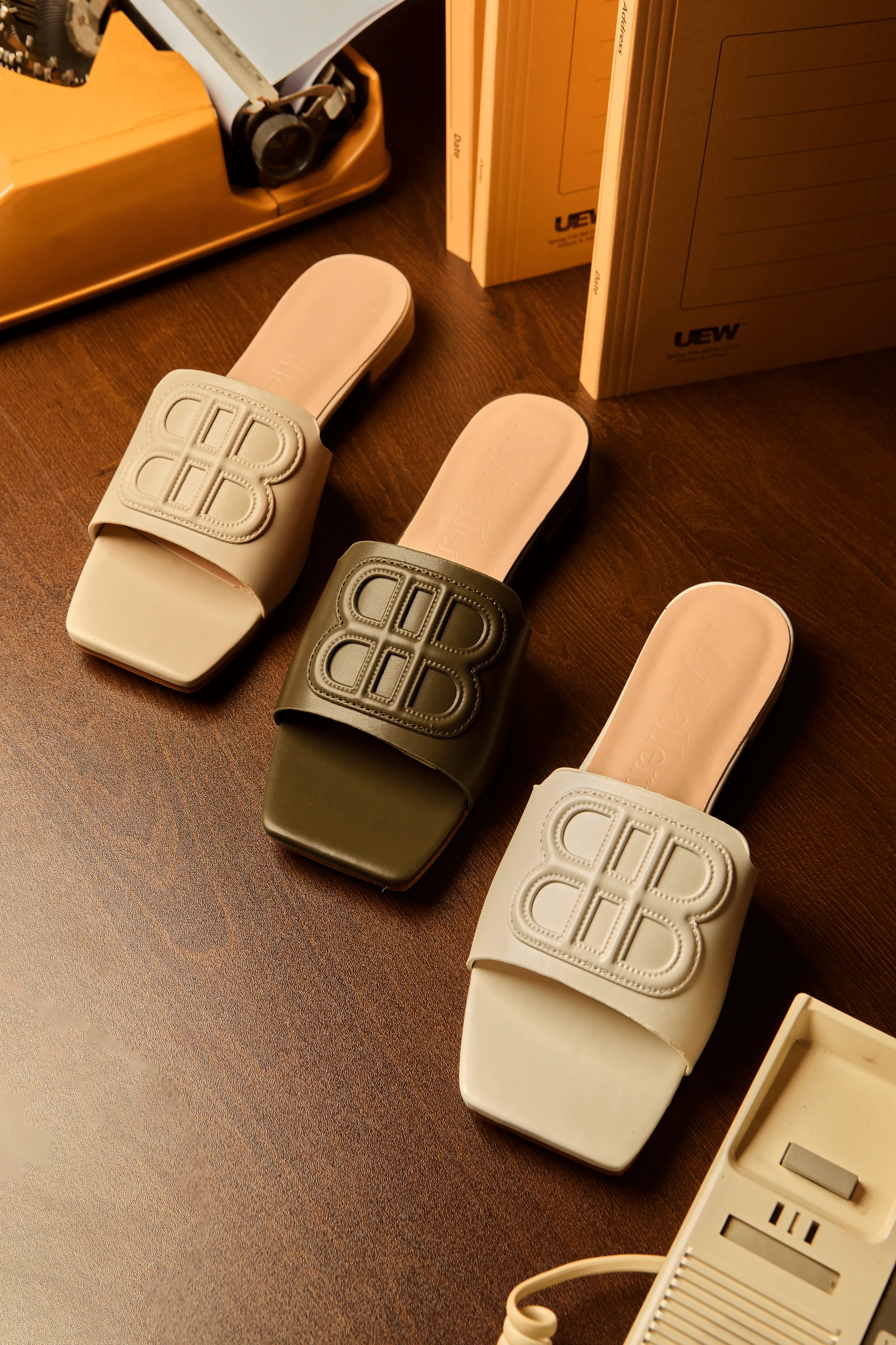 Michelle Comfy Sandals In Olive